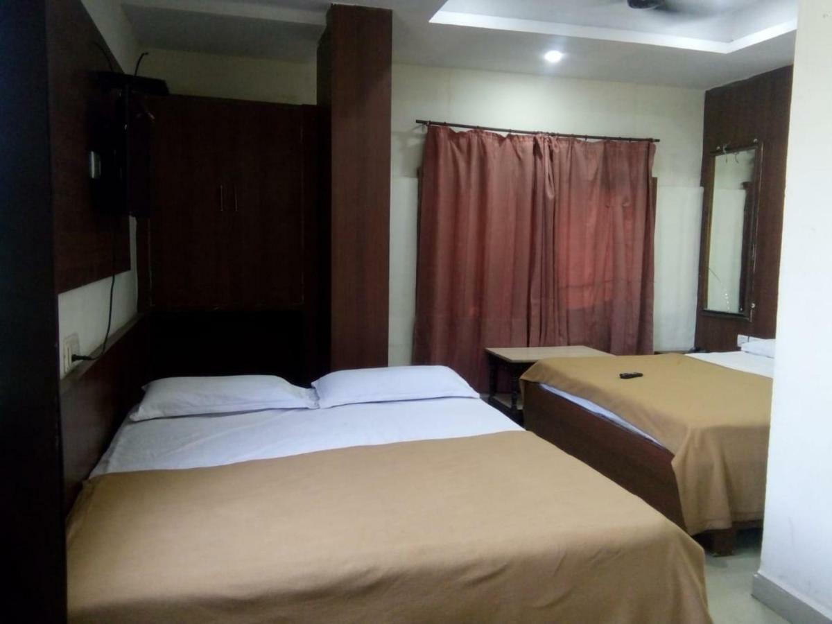 Hotel Dewans Residency Майсур Экстерьер фото